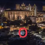 Apartamento Turístico MURALLA DE CÁCERES