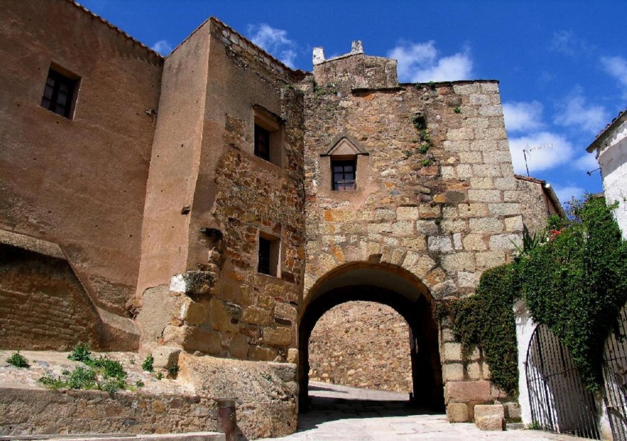 Apartamento Turistico Muralla De Cáceres