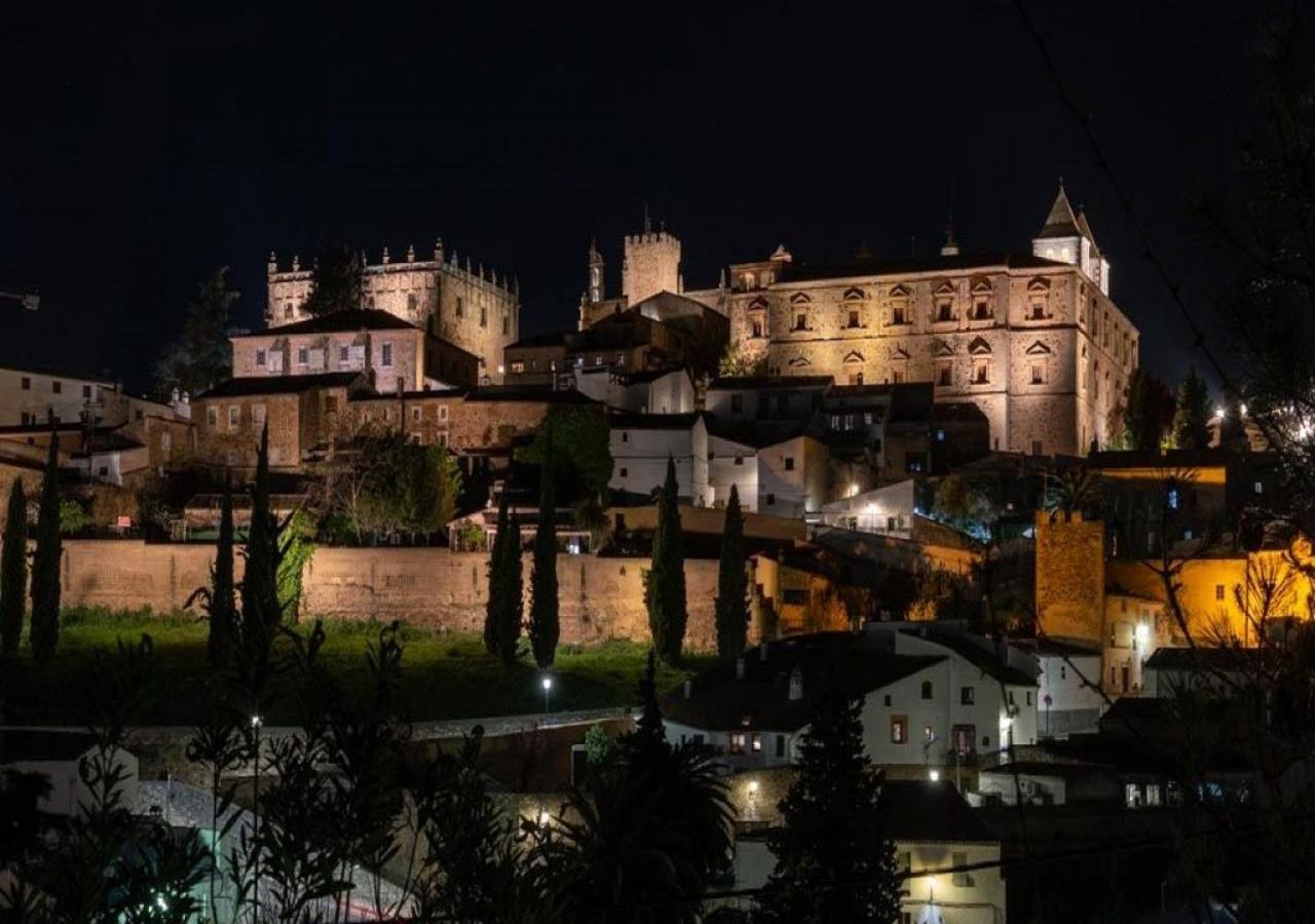 Apartamento Turistico Muralla De